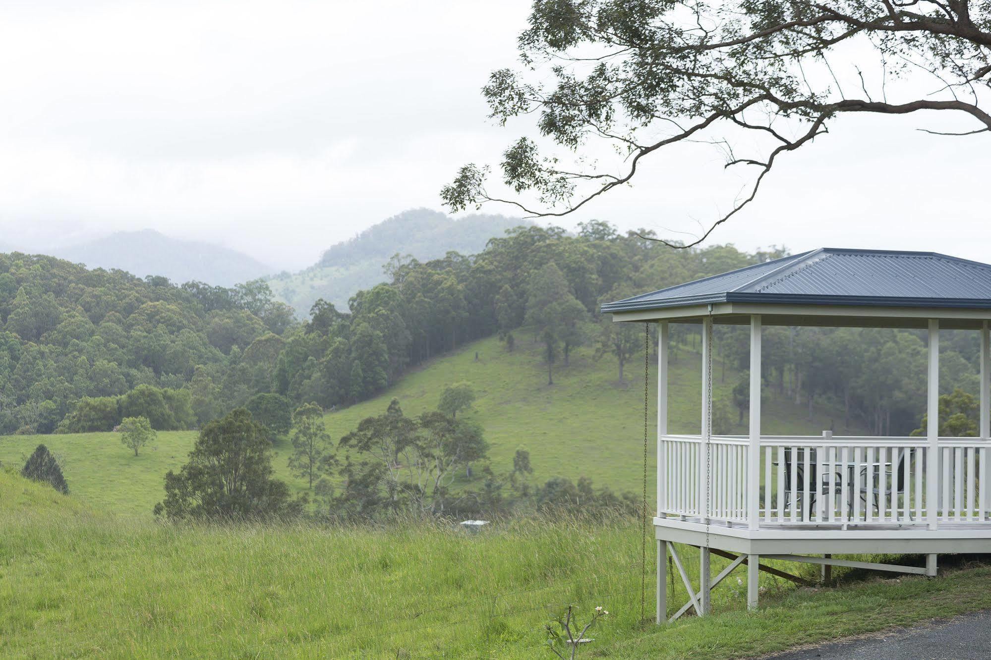 Hillcrest Mountain View Retreat Bed & Breakfast Crystal Creek Eksteriør bilde